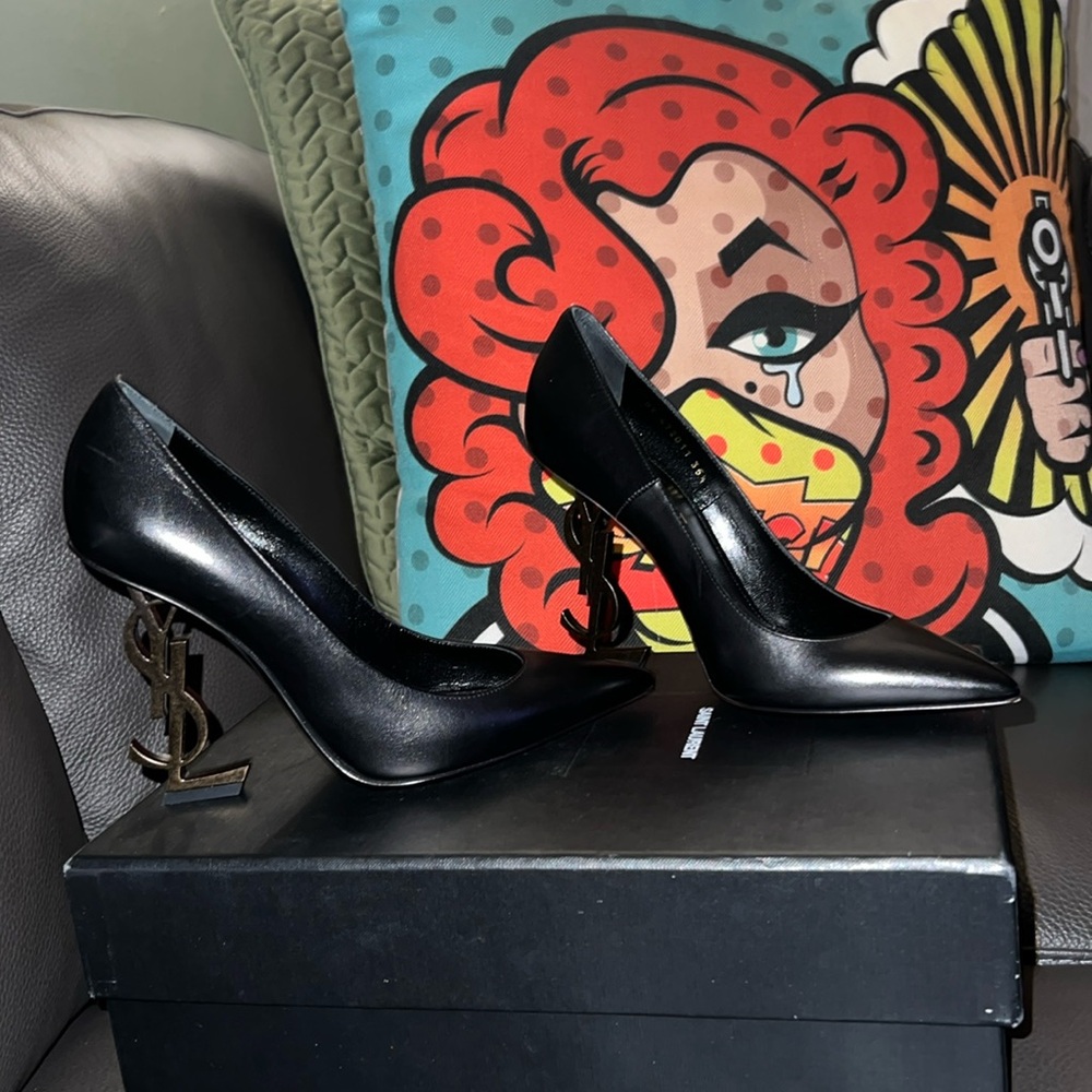YSL OPYUM PUMPS IN BLACK LEATHER